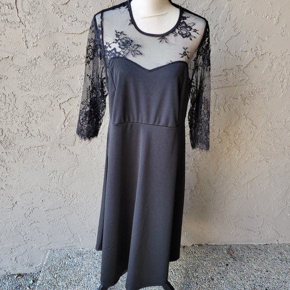 NWT BloomChic Lace Panel Dress sz 16 - Picture 1 of 5